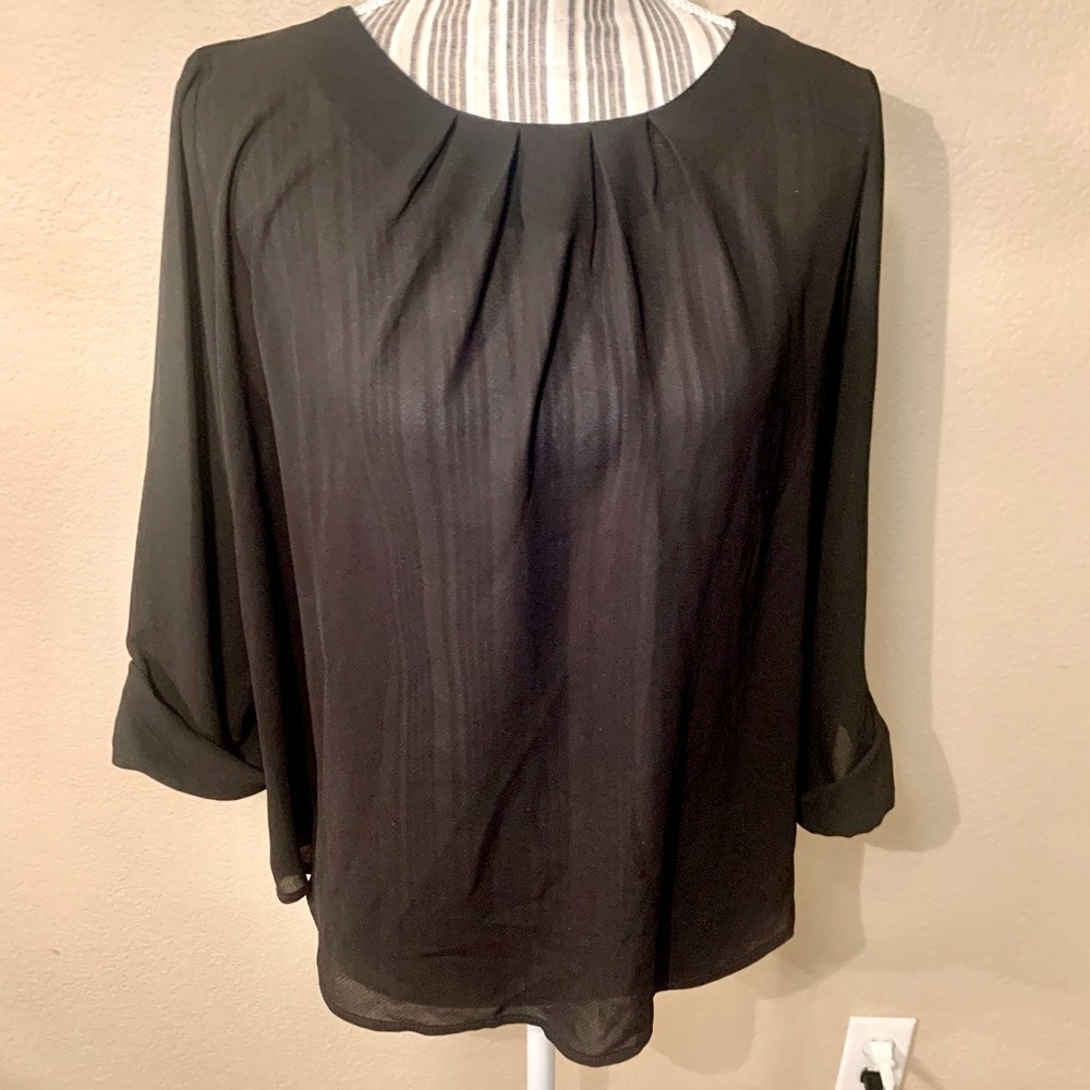 Meraki Blouse Large Black Beautiful Pleated Front with Buttons down back